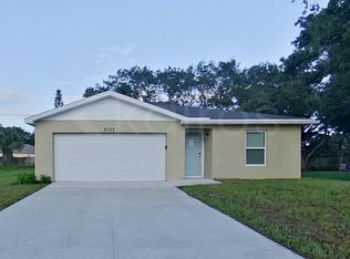 8735 98th Ct, Vero Beach, FL 32967