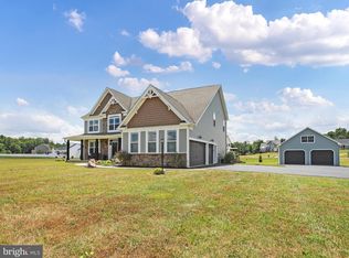 19 Varick Trl, Hedgesville, WV 25427