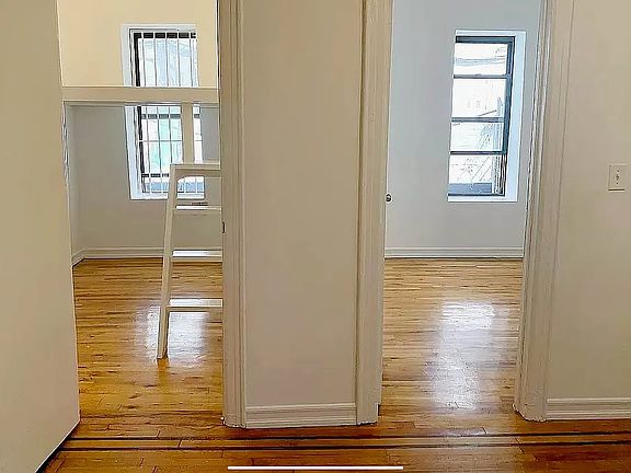 3rd image of 635 E 9th St APT 10