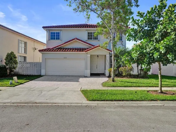 17026 NW 19th St, Pembroke Pines, FL 33028