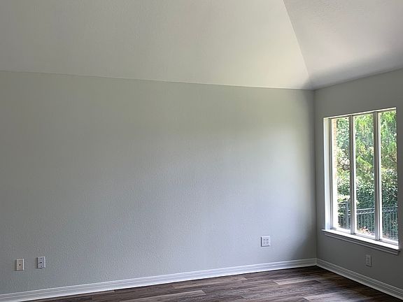5th image of 212 Bonner Blvd