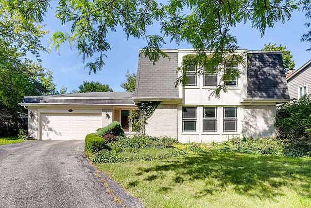 1st image of 138 Burr Oak Ct