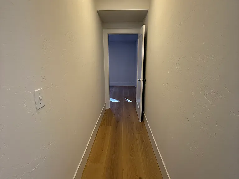360 Stanford Ave — Photo 8