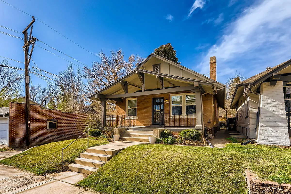 Building Photo - 4627 Batavia Pl
