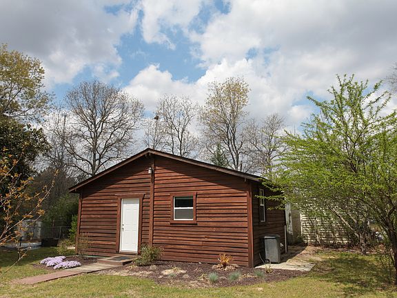 Guesthouse is fully livable