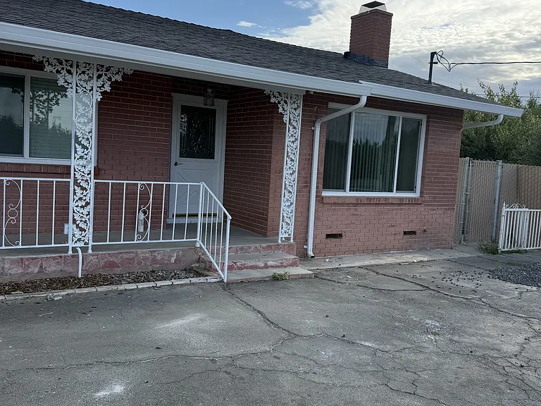7401 Yosemite Blvd — Photo 20