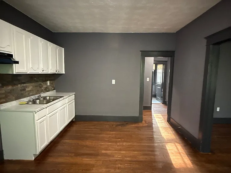 1048 E McLemore Ave — Photo 12