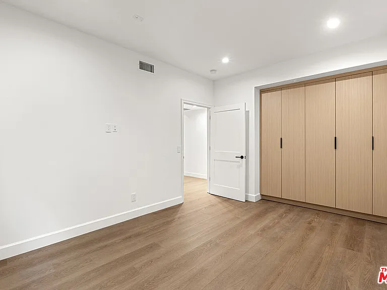 132 S Oakhurst Dr #1 — Photo 13