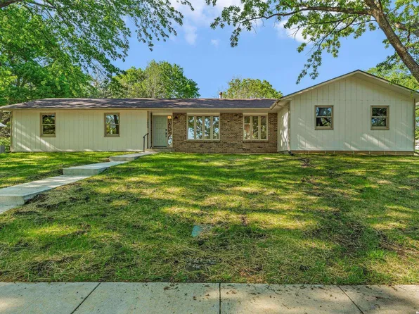 2600 Oxford Rd, Lawrence, KS 66049