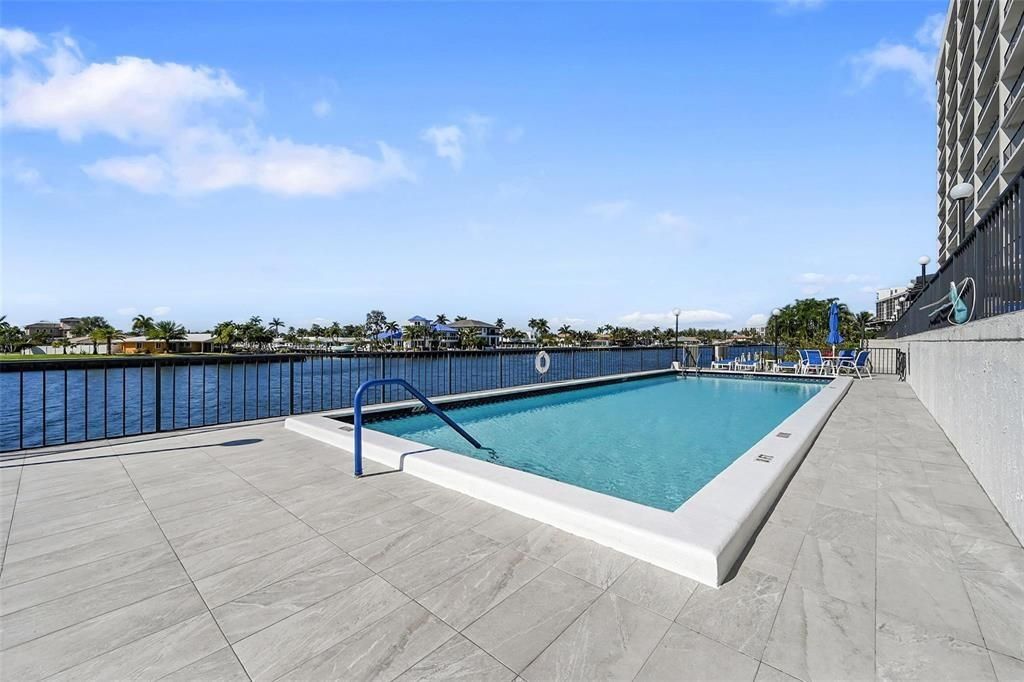 521 N Riverside Drive #602, photo 7