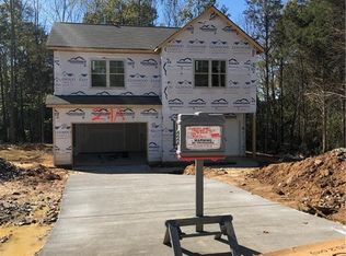 2916 Dallas Ct, Winston Salem, NC 27107