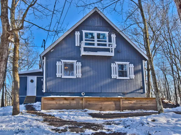 114 Luton Ct, Bushkill, PA 18324