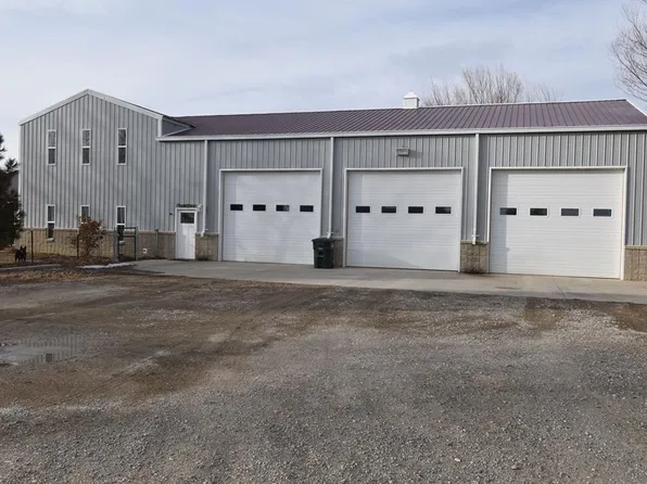 14 Jim Bridger Tr, Powell, WY 82435