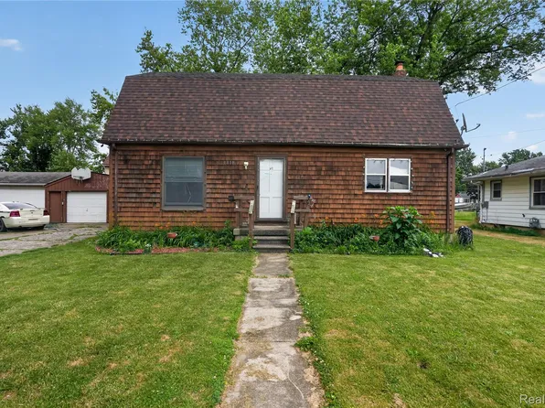 3818 N Averill Ave, Flint, MI 48506