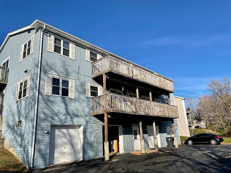 2nd image of 2042 Cliff Alex Ct S