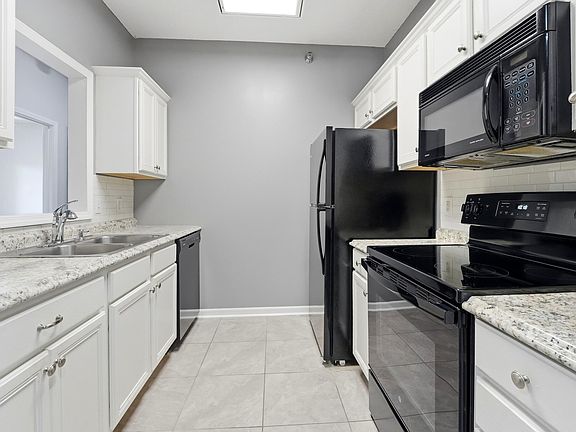 5th image of 3800 Saddlebrook Pl APT 505