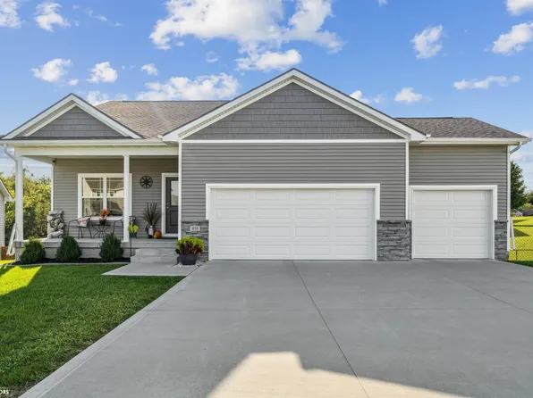 404 Lacy Cir, Mitchellville, IA 50169