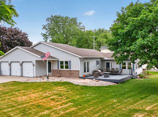 103 Paula Dr, Brooklyn, MI 49230