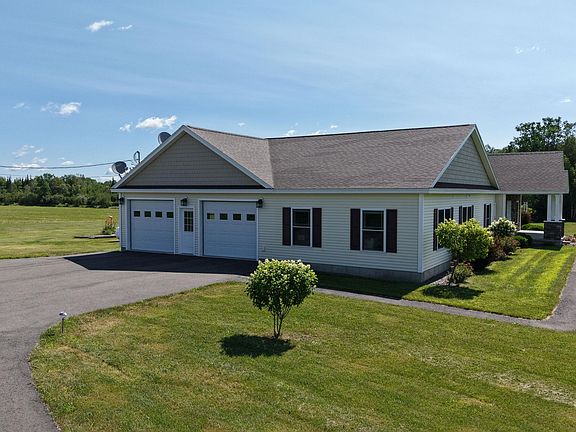 3rd image of 207 Corinth Road