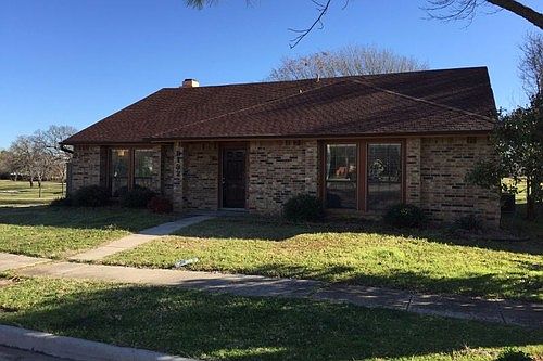 1st image of 3132 Canterbury Ln