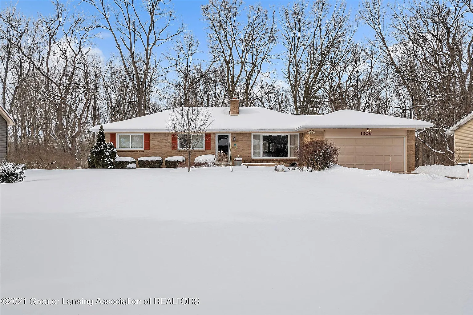 1306 Sandhill Dr photo 1