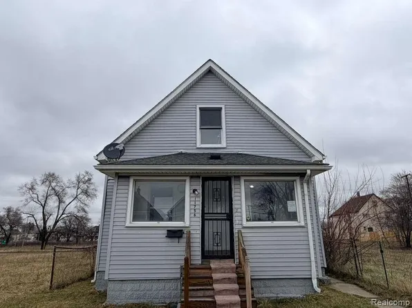 11756 Dyar St, Hamtramck, MI 48212