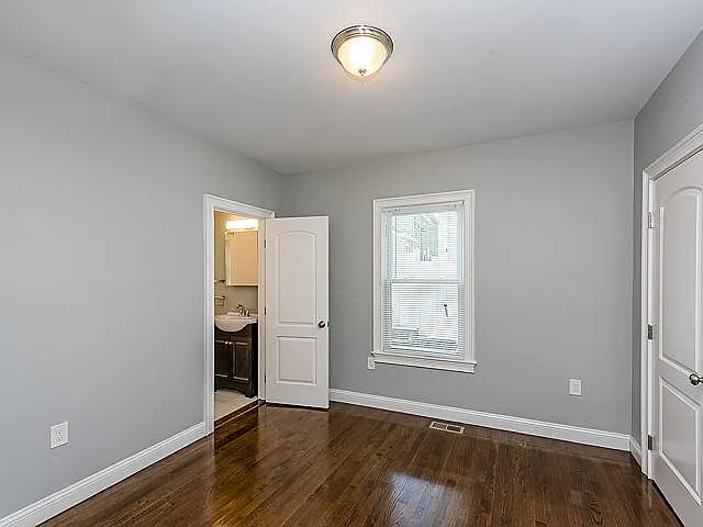 68 Glen St — Photo 6