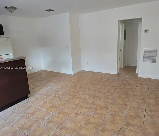 16131 NE 19th Pl #3 — Photo 3