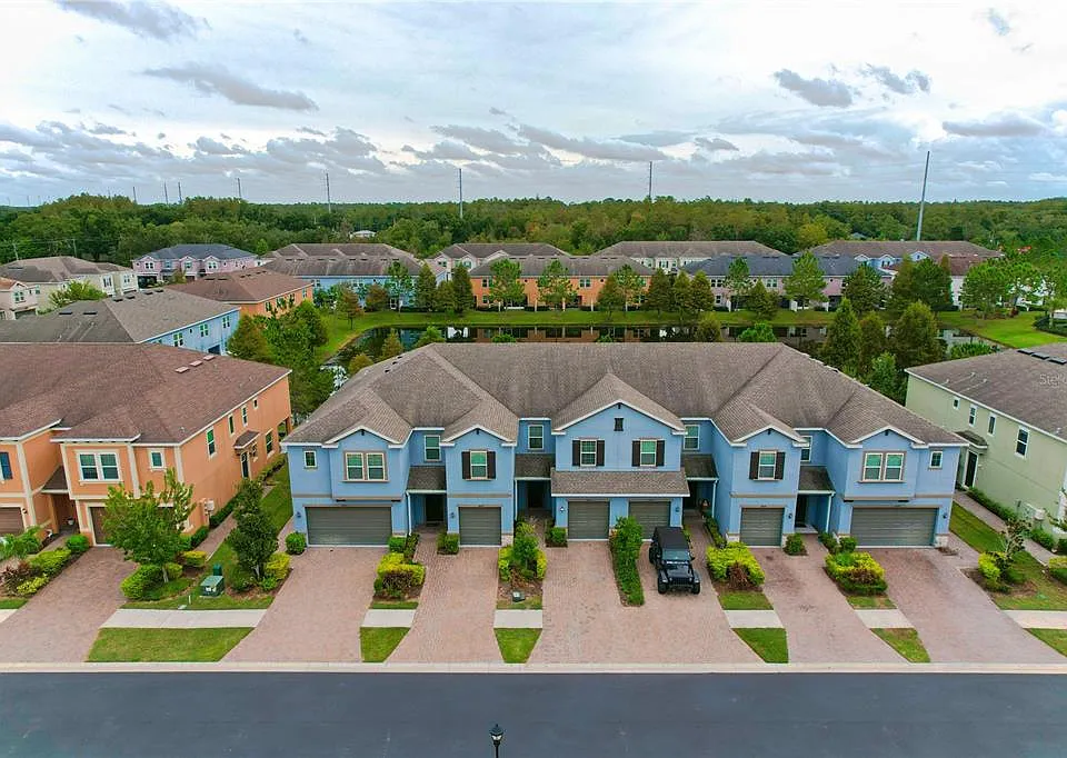 18622 Noble Caspian Dr