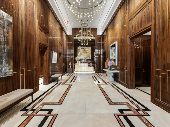 200 East 95th Street image 19 of 28