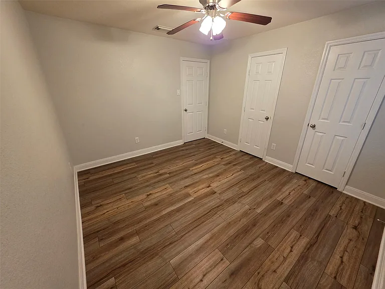 3011 Crescent Oaks Park Ln — Photo 19