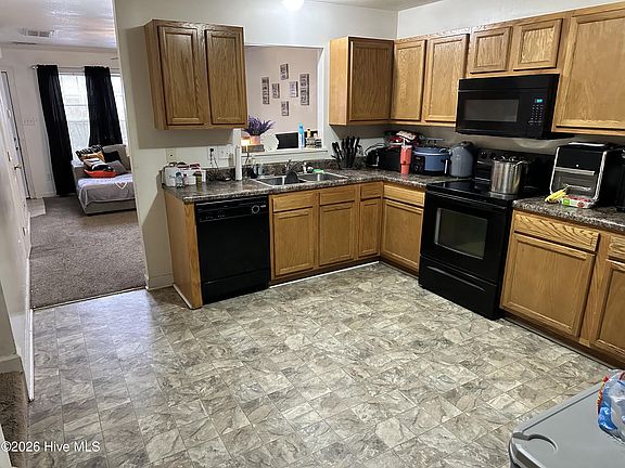 4th image of 111 Bridgewood Drive