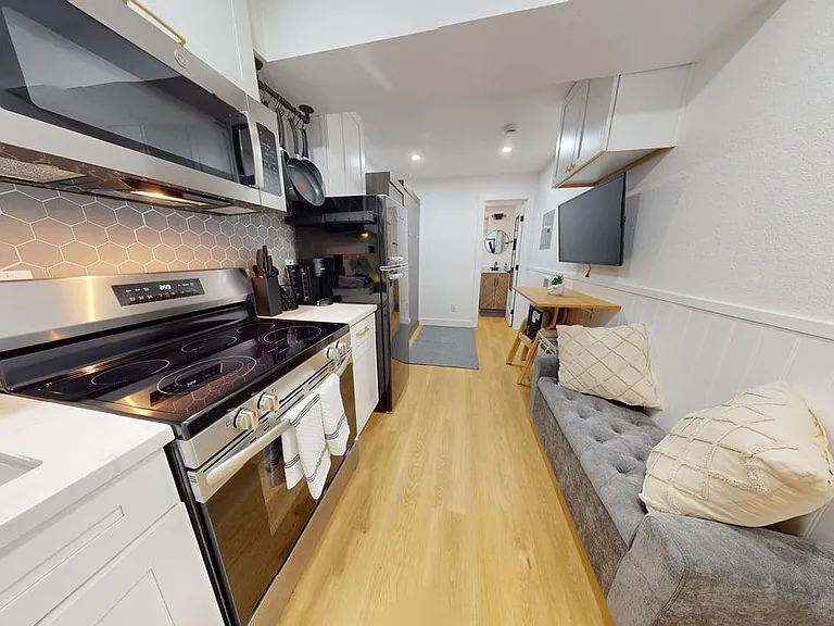4162 Arizona St #8 — Photo 3