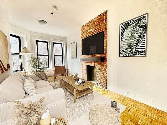 1st image of 446 St Nicholas Ave APT 4C