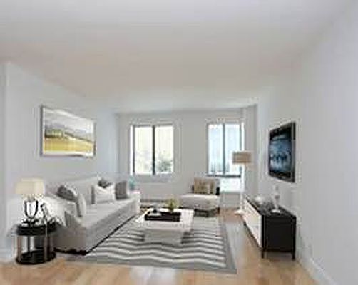 4th image of 50 Pine St #14G