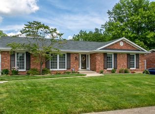 2311 Steeplechase Dr, Jeffersontown, KY 40299