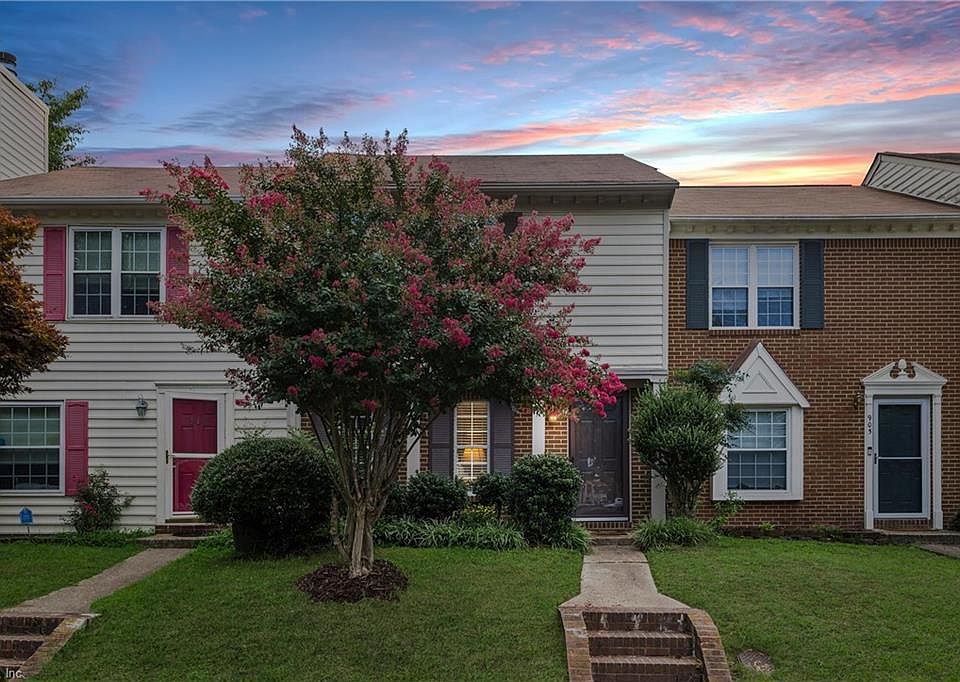 1st image of 903 Still Harbor Cir