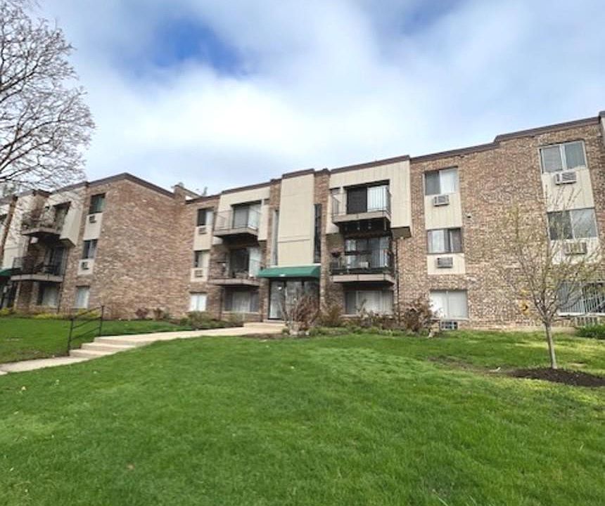 1st image of 1461 N Winslowe Dr Unit 102