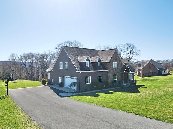 2nd image of 631 Misty Hills Dr