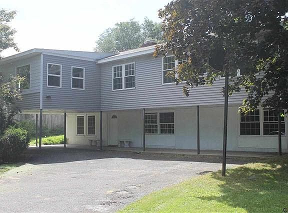 2nd image of 21 Prospect St