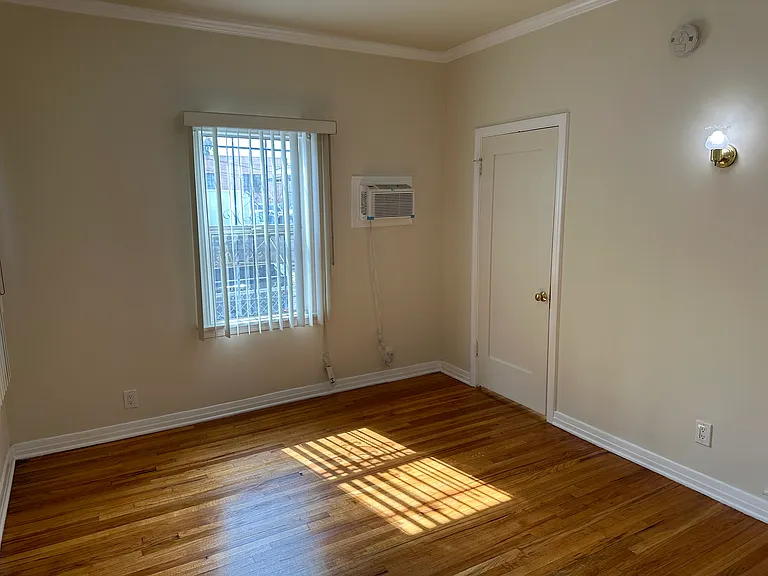 362 W Palmer Ave #4 — Photo 3