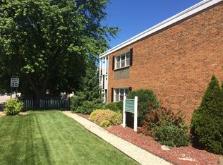 908 W Euclid Ave APT 202, Arlington Heights, IL 60005