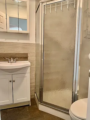 Rented by Select Real Estate | media 29