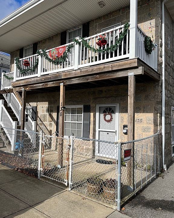 138 Beattie St 1, Fall River, MA 02723 Zillow
