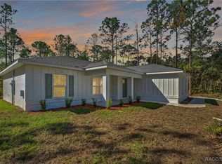 11240 W Dragonhead Dr, Crystal River, FL 34428