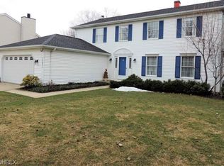 12841 Tradewinds Dr, North Royalton, OH 44133