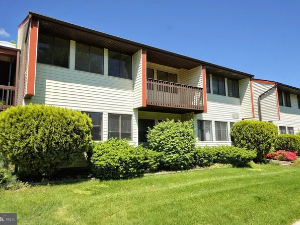 D17 Avon Dr, East Windsor, NJ 08520