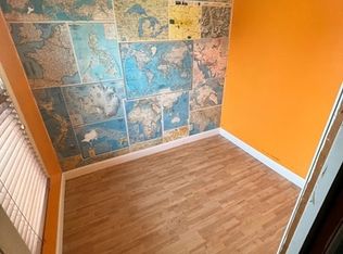 1735 N Main St, Racine, WI 53402