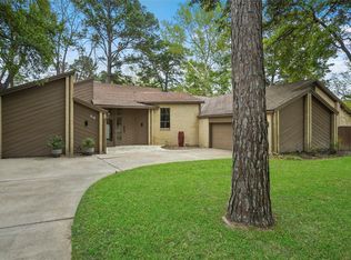 84 April Wind Dr S, Montgomery, TX 77356