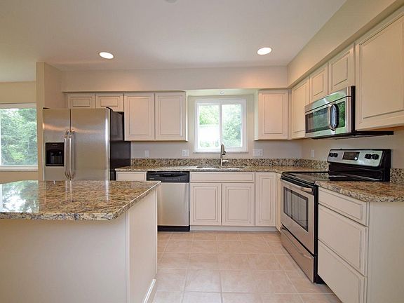 5th image of 10928 Fernhill Dr